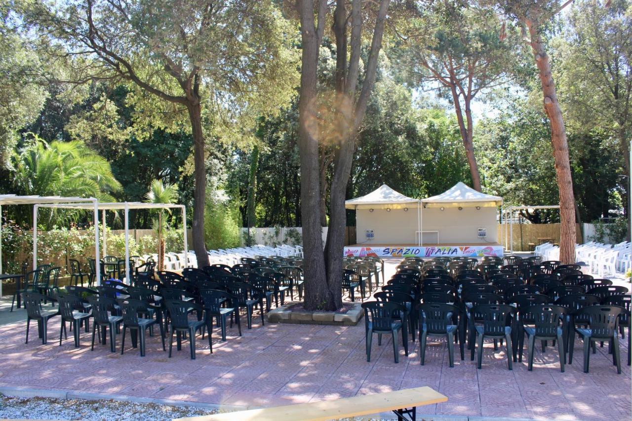 Campeggio Italia Marina di Massa Exterior photo